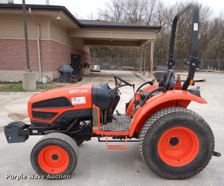 image for item DL4931 Kioti CK35  tractor