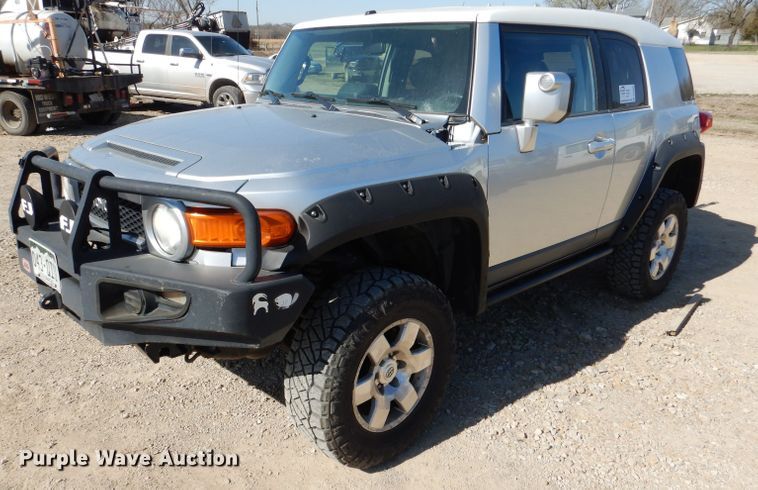 image for item DL4945 2007 Toyota FJ Cruiser  SUV