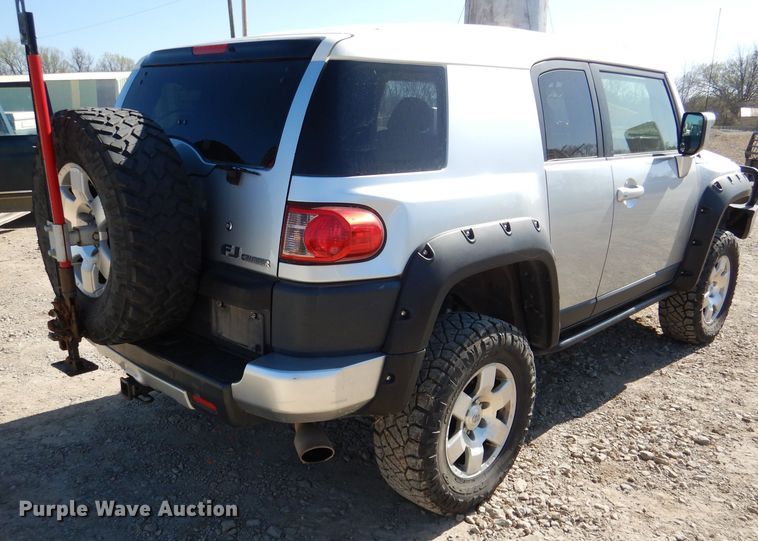 image for item DL4945 2007 Toyota FJ Cruiser  SUV