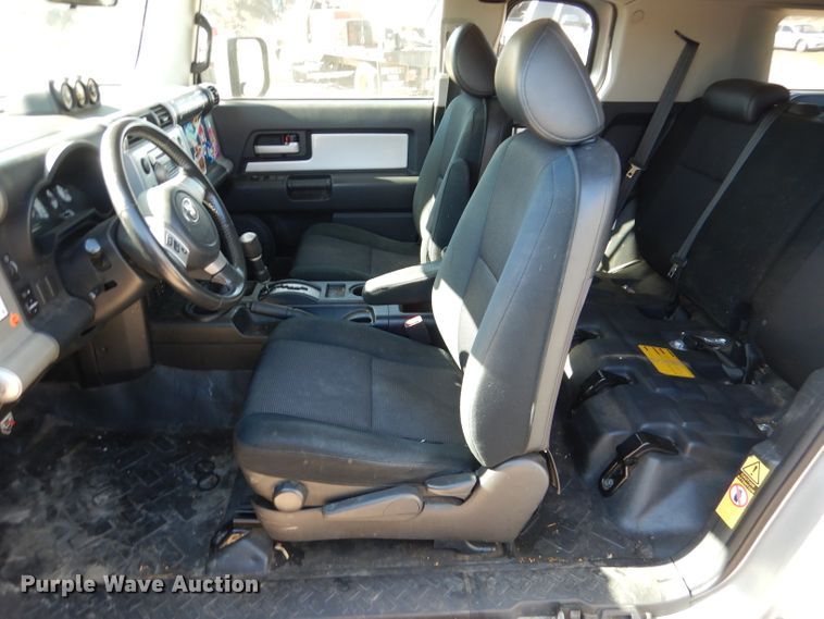 image for item DL4945 2007 Toyota FJ Cruiser  SUV