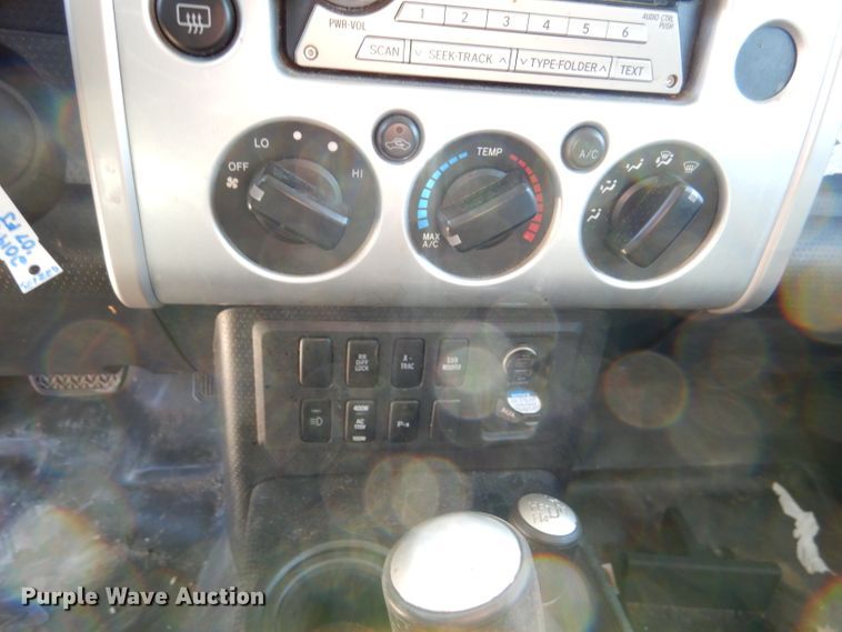 image for item DL4945 2007 Toyota FJ Cruiser  SUV