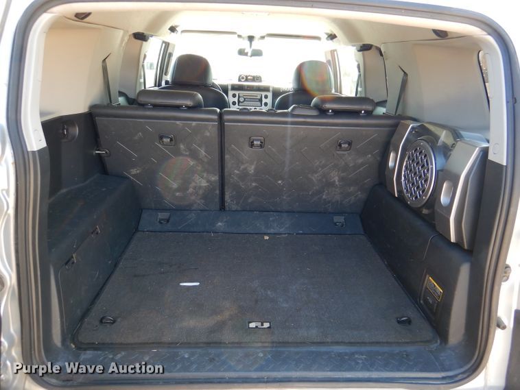 image for item DL4945 2007 Toyota FJ Cruiser  SUV