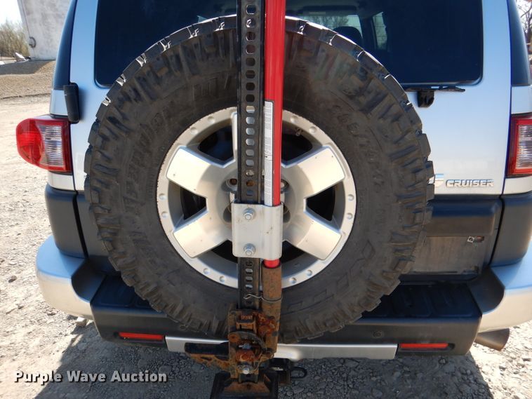 image for item DL4945 2007 Toyota FJ Cruiser  SUV