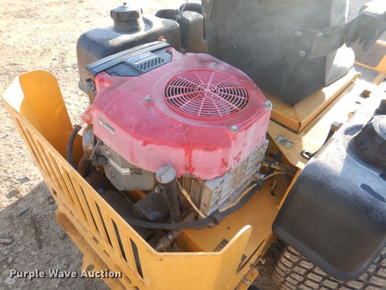 image for item DL4976 Hustler FasTrak  ZTR lawn mower