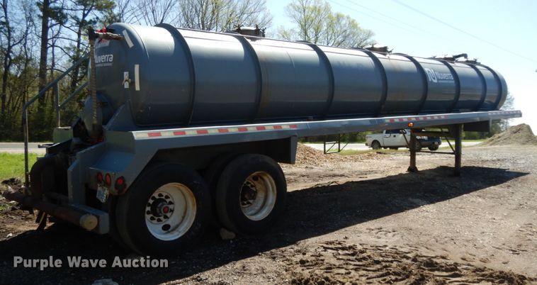 image for item DM2869 2011 Dragon 130BBL vacuum trailer