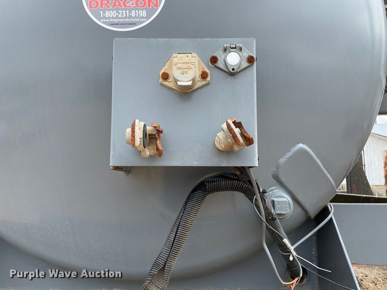 image for item DM2869 2011 Dragon 130BBL vacuum trailer