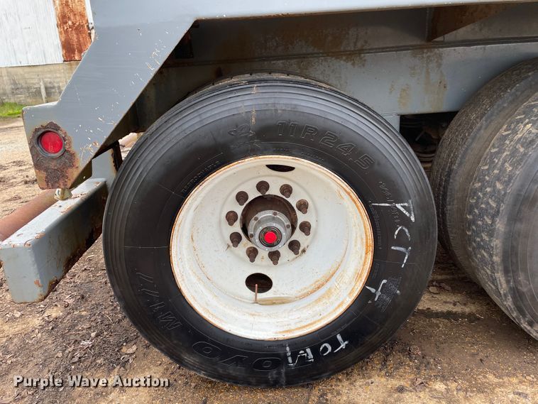 image for item DM2869 2011 Dragon 130BBL vacuum trailer