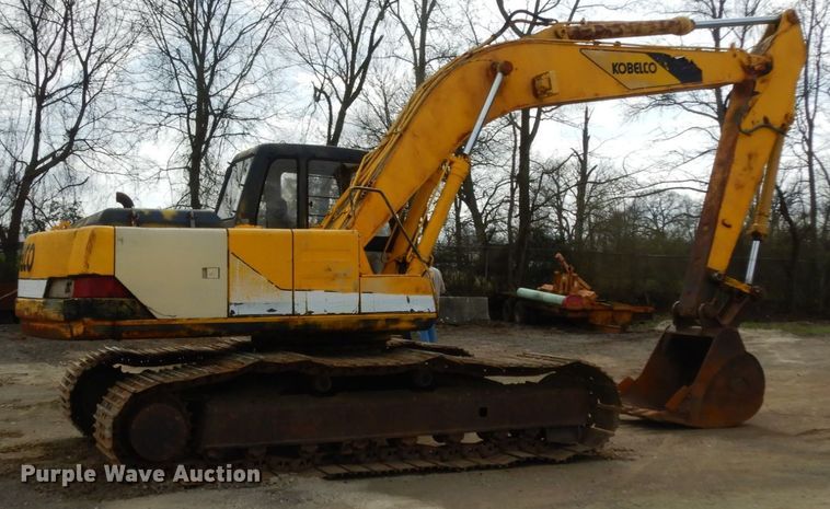image for item DM2870 1993 Kobelco SK200LC  excavator