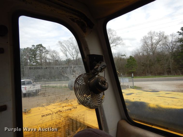 image for item DM2870 1993 Kobelco SK200LC  excavator