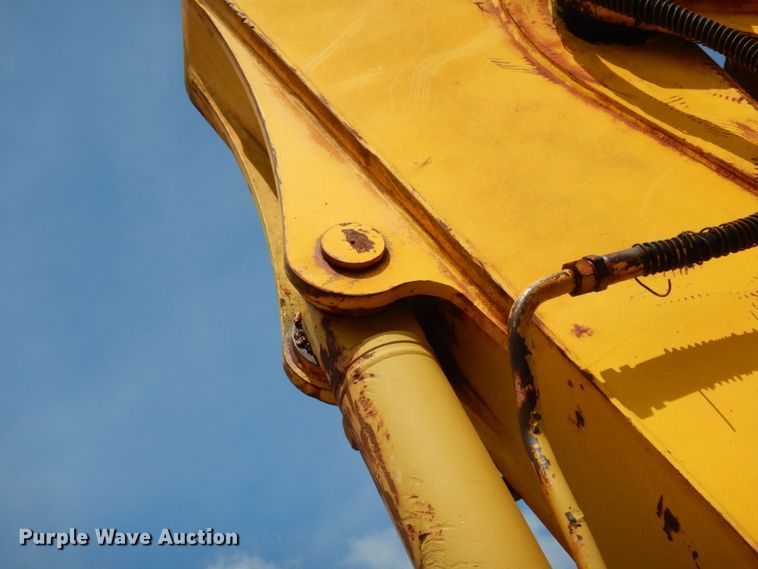 image for item DM2870 1993 Kobelco SK200LC  excavator