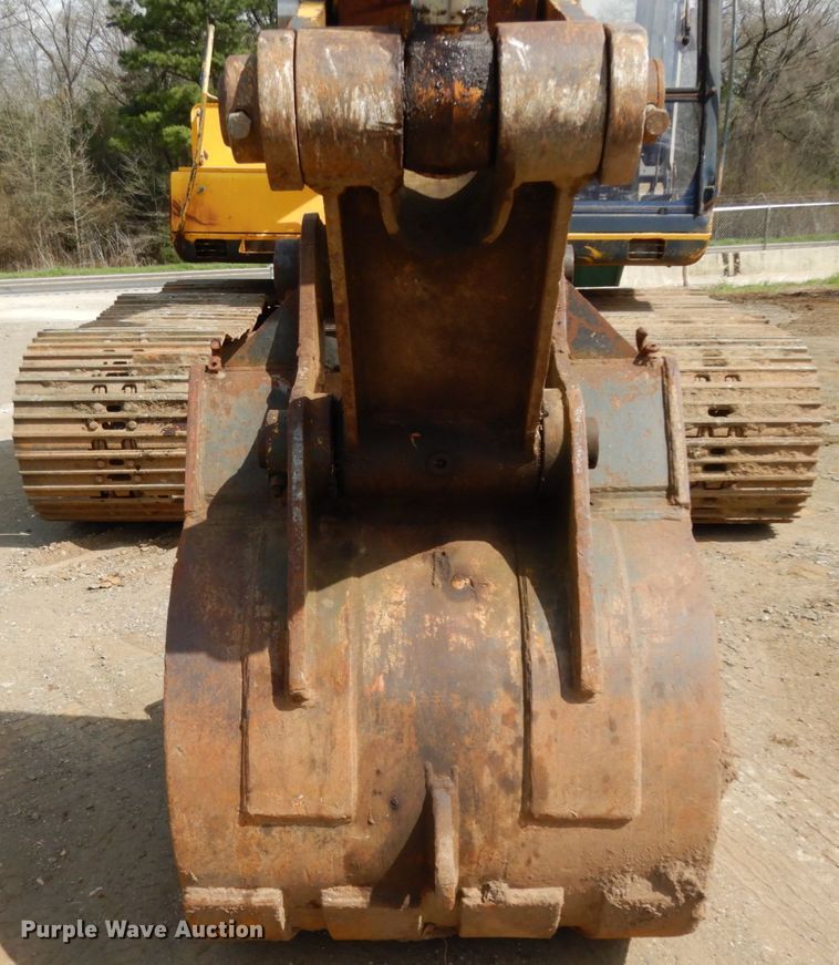 image for item DM2870 1993 Kobelco SK200LC  excavator