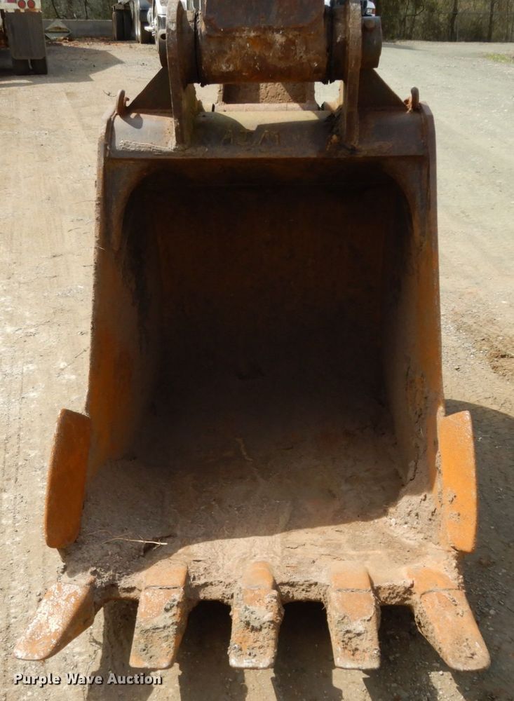 image for item DM2870 1993 Kobelco SK200LC  excavator