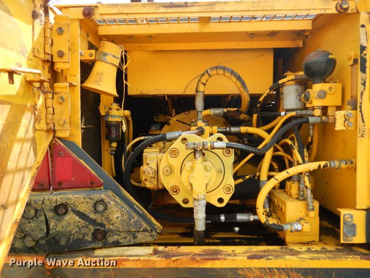 image for item DM2870 1993 Kobelco SK200LC  excavator