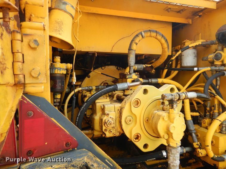 image for item DM2870 1993 Kobelco SK200LC  excavator