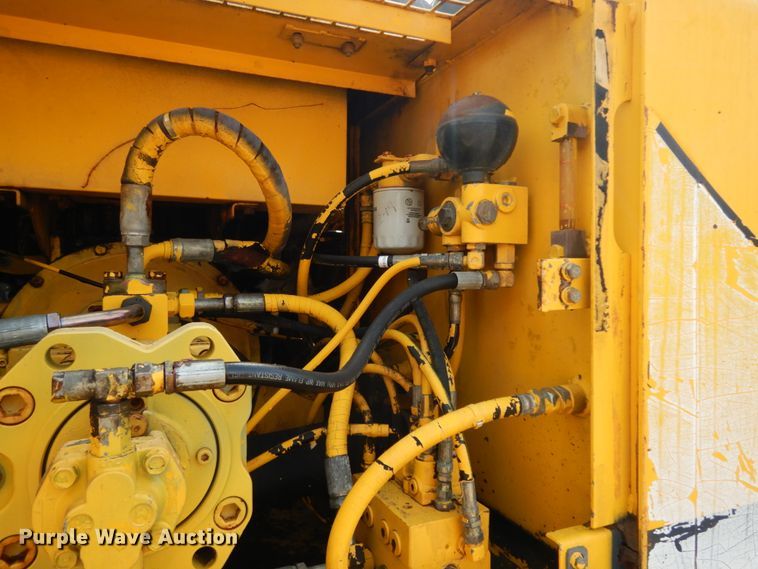 image for item DM2870 1993 Kobelco SK200LC  excavator