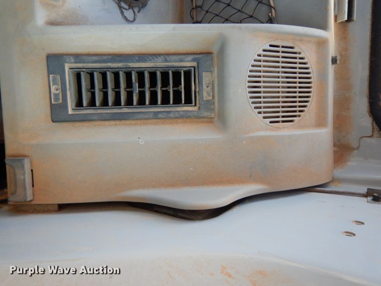 image for item DM2871 2006 Kobelco SK210LC  excavator