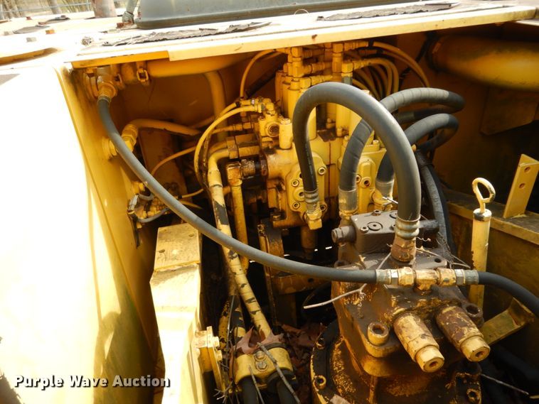 image for item DM2871 2006 Kobelco SK210LC  excavator