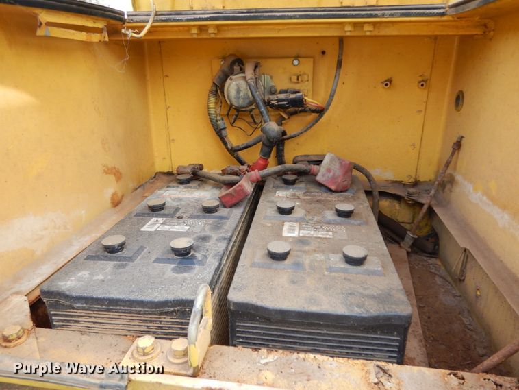 image for item DM2871 2006 Kobelco SK210LC  excavator