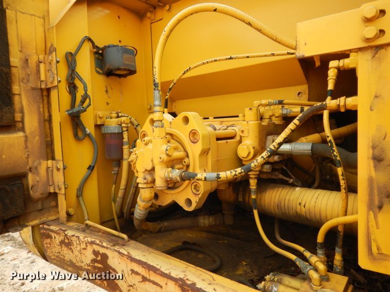 image for item DM2871 2006 Kobelco SK210LC  excavator