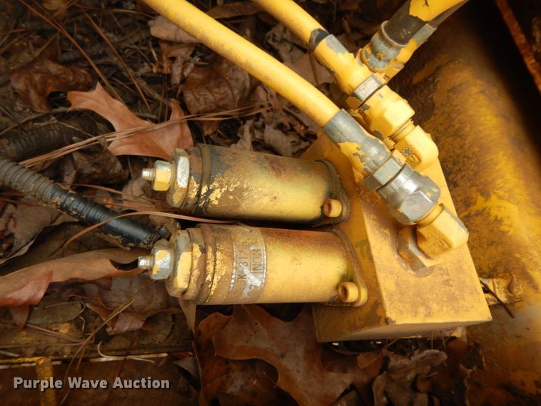 image for item DM2871 2006 Kobelco SK210LC  excavator