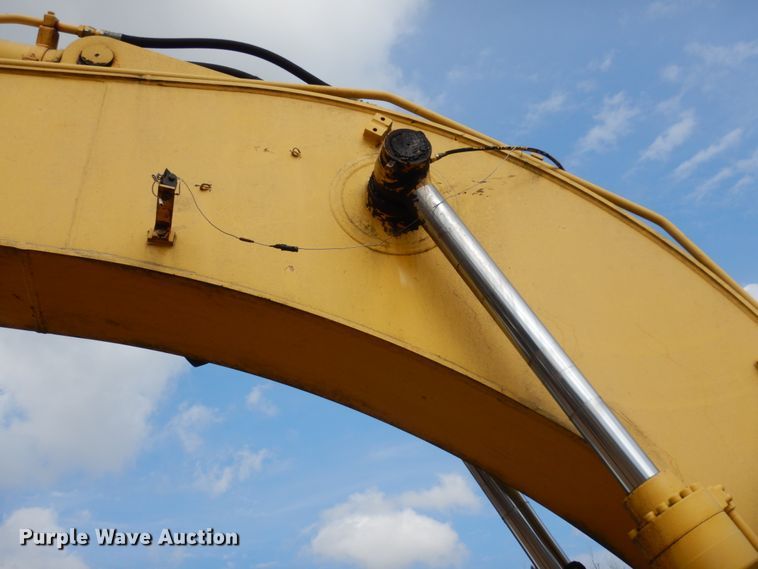 image for item DM2871 2006 Kobelco SK210LC  excavator