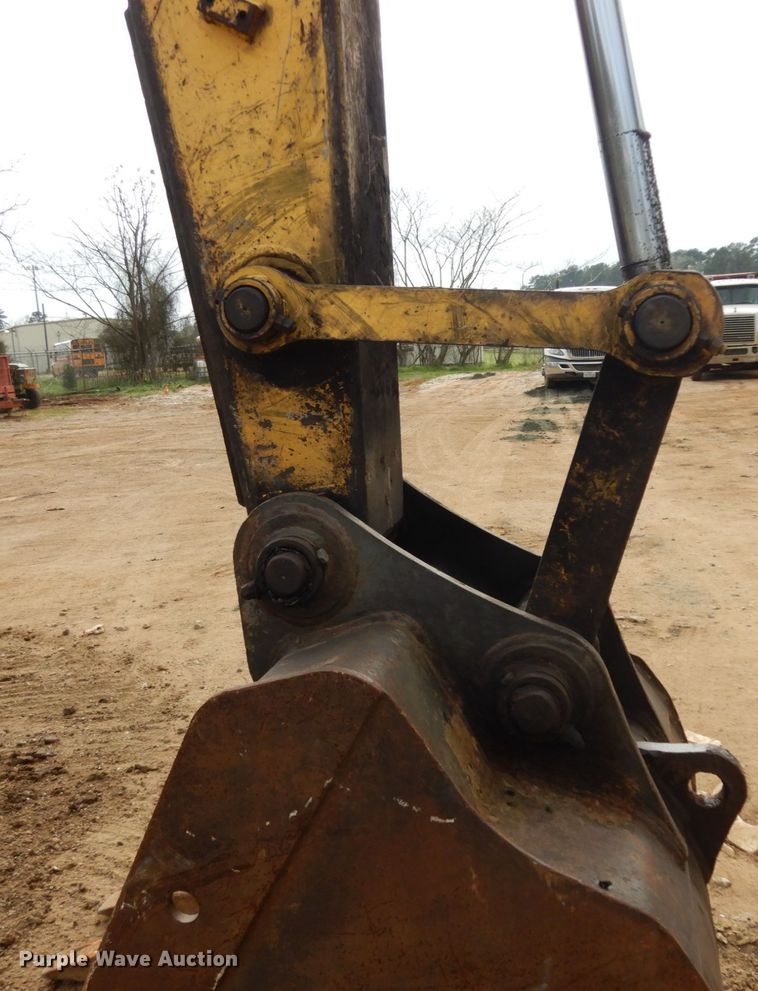 image for item DM2871 2006 Kobelco SK210LC  excavator