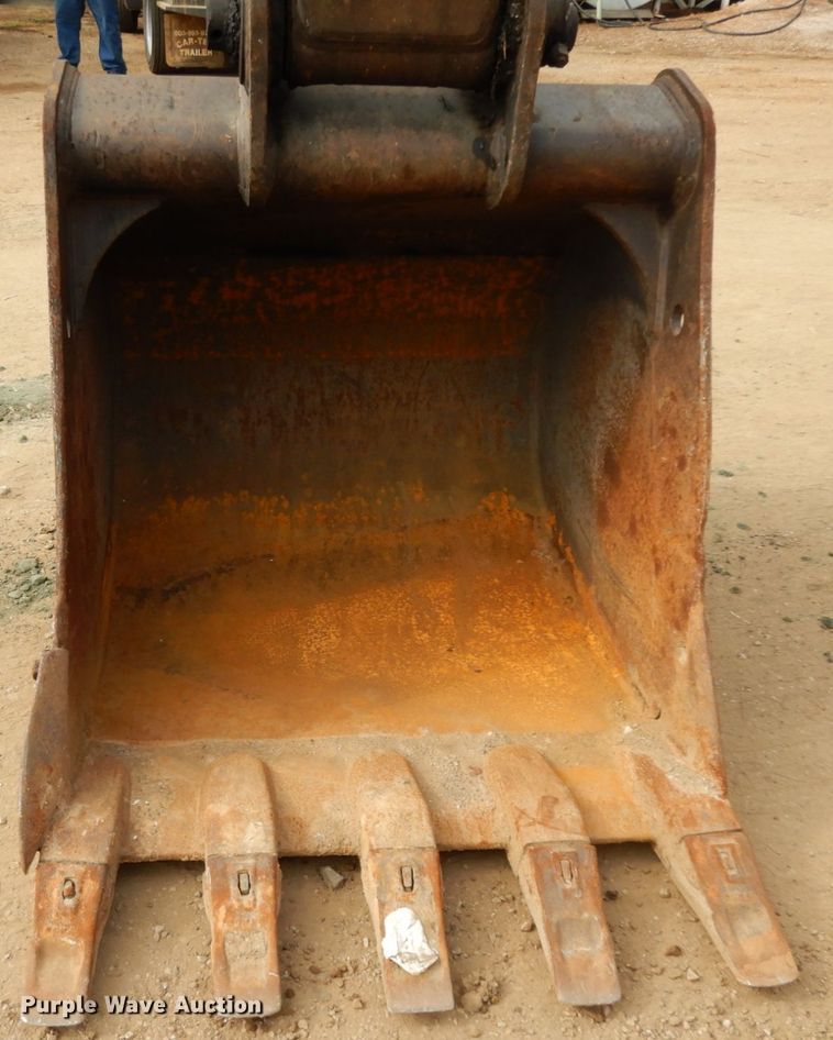 image for item DM2871 2006 Kobelco SK210LC  excavator