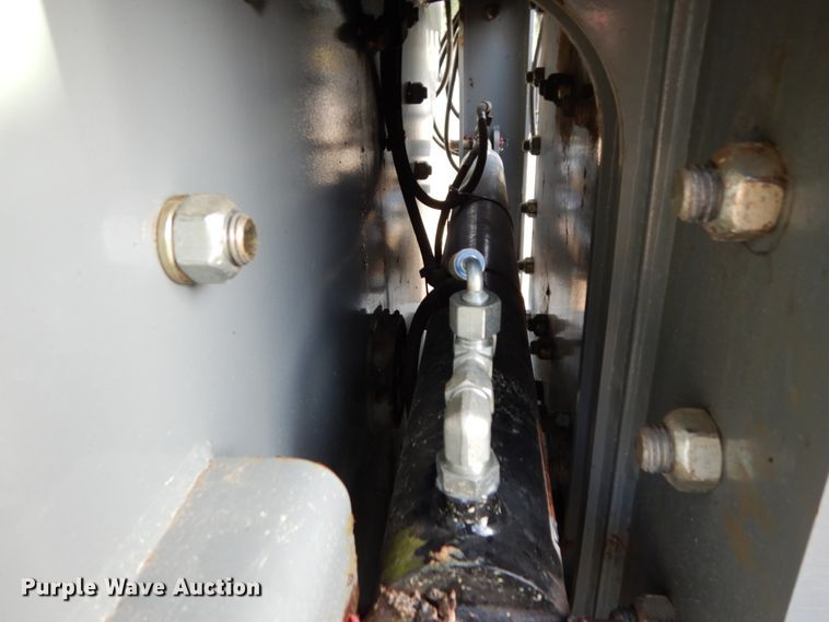 image for item DM2872 2014 Asphalt Zipper AZ600/B260  cold planer