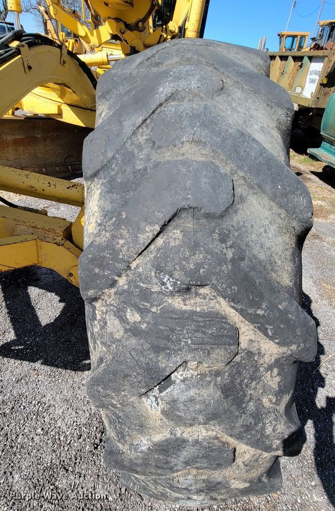 image for item FL9101 1996 Galion 850  motor grader