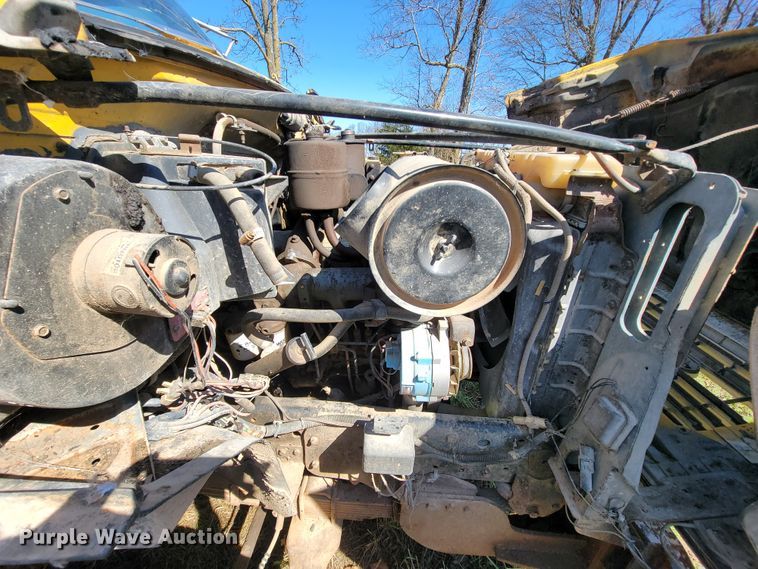 image for item FL9102 1990 Ford F800  dump truck