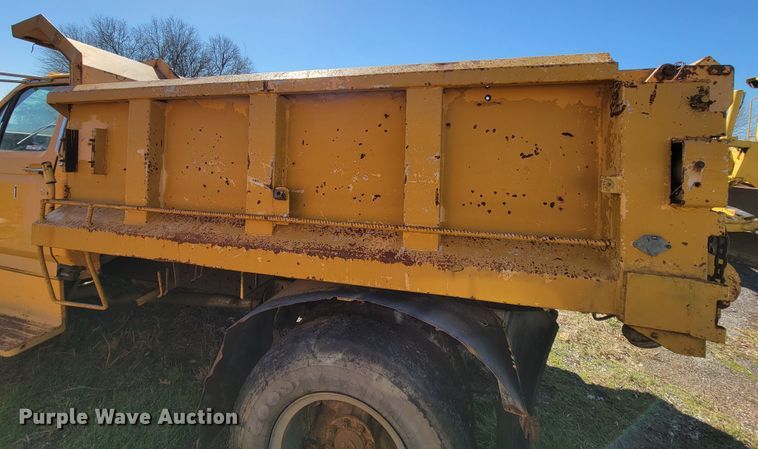image for item FL9102 1990 Ford F800  dump truck