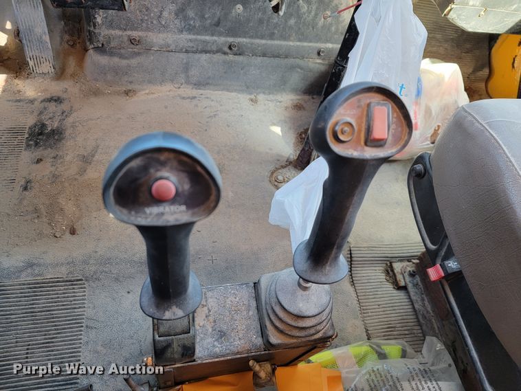 image for item FL9104 2002 International 2554  dump truck