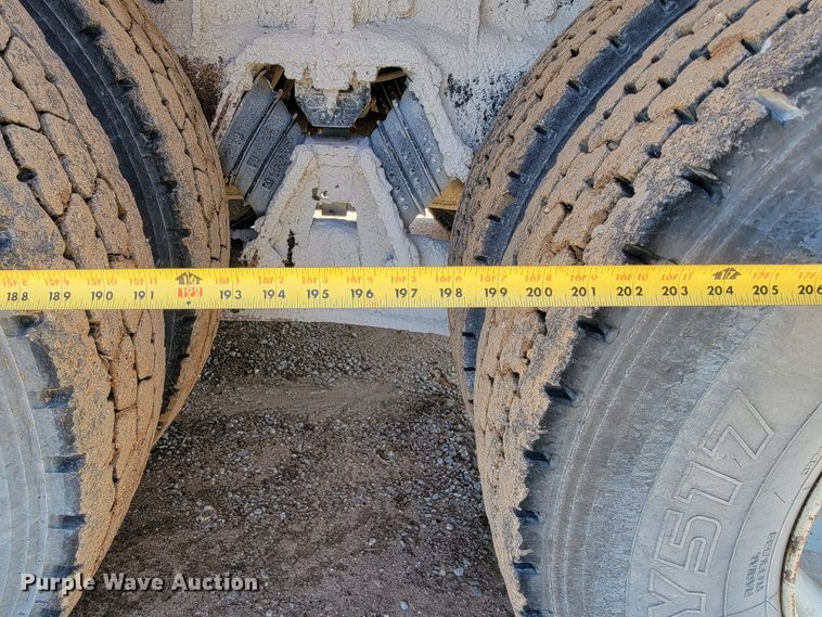 image for item FL9104 2002 International 2554  dump truck