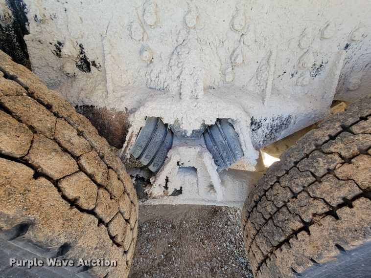 image for item FL9104 2002 International 2554  dump truck