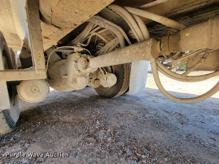 image for item FL9104 2002 International 2554  dump truck