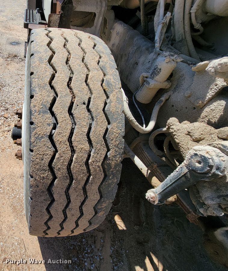 image for item FL9104 2002 International 2554  dump truck