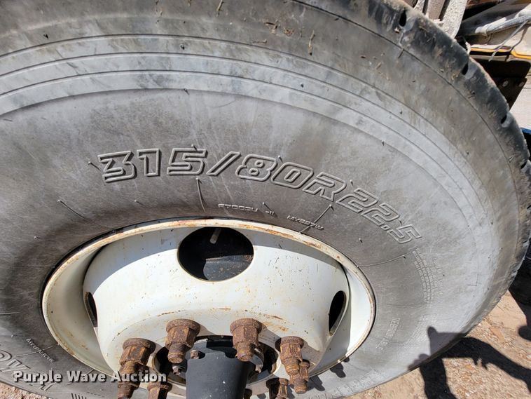 image for item FL9104 2002 International 2554  dump truck