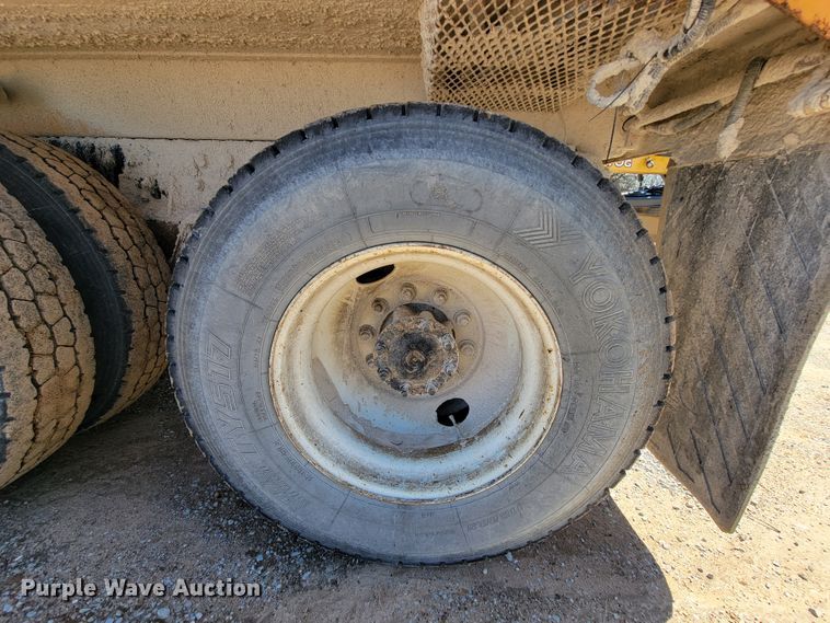 image for item FL9104 2002 International 2554  dump truck