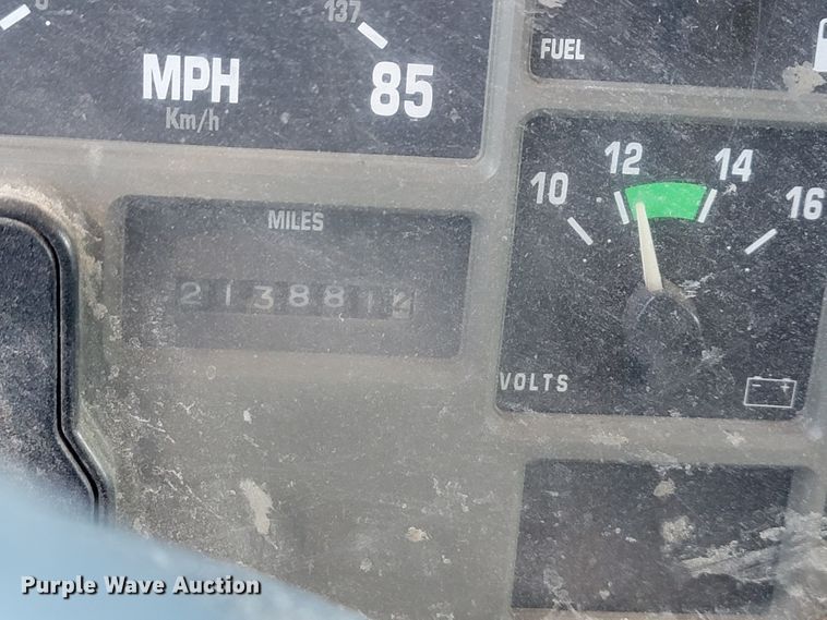 image for item FL9105 2002 International 2554  dump truck