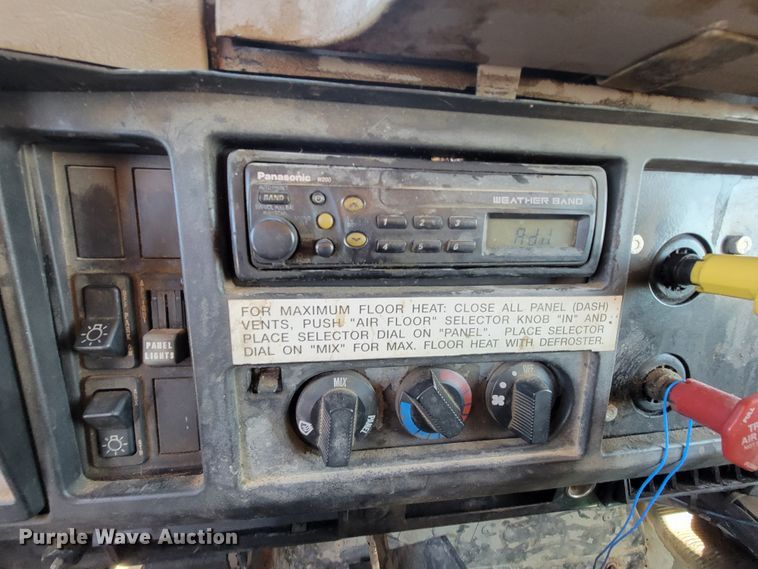 image for item FL9105 2002 International 2554  dump truck