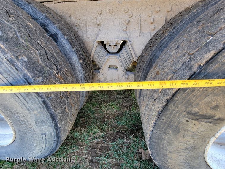 image for item FL9105 2002 International 2554  dump truck