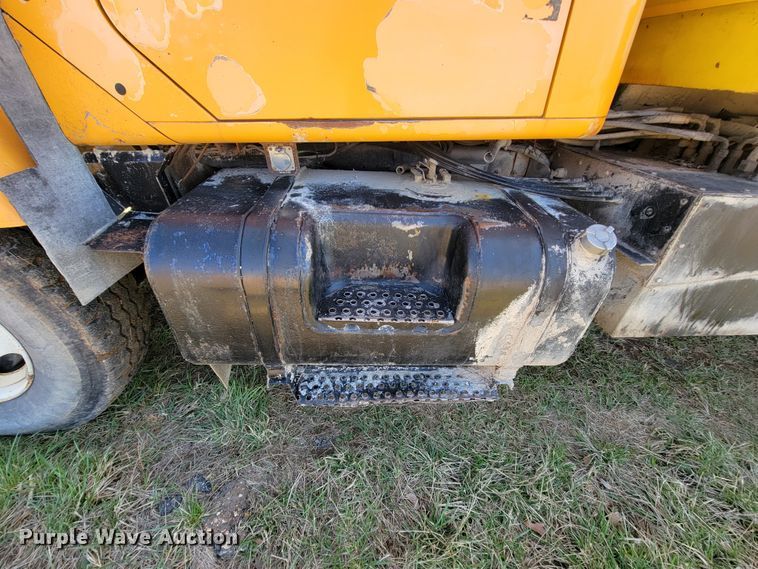 image for item FL9105 2002 International 2554  dump truck