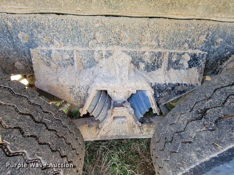 image for item FL9105 2002 International 2554  dump truck