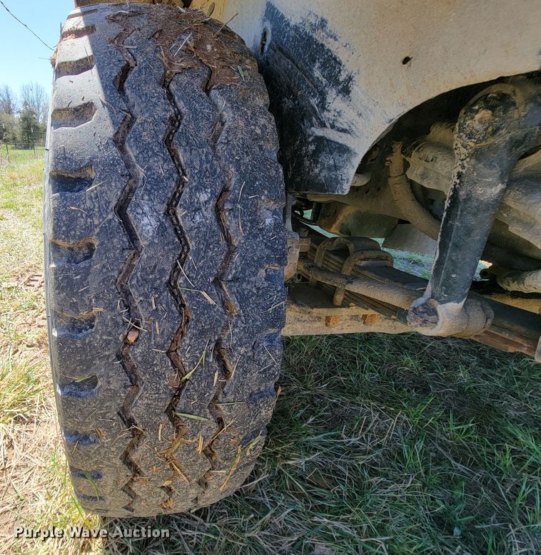 image for item FL9105 2002 International 2554  dump truck