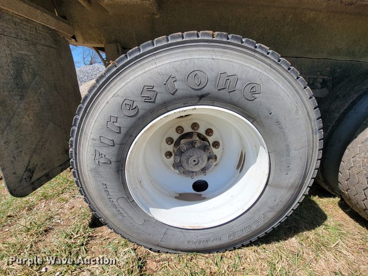 image for item FL9105 2002 International 2554  dump truck