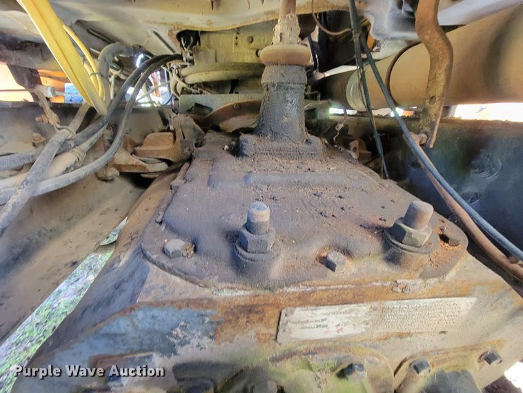 image for item FL9106 1989 White GMC Brigadier  dump truck