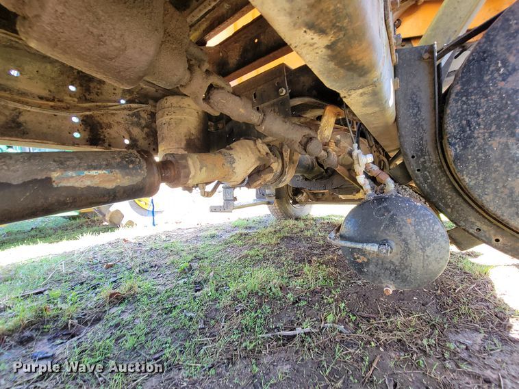 image for item FL9106 1989 White GMC Brigadier  dump truck