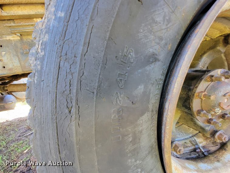 image for item FL9106 1989 White GMC Brigadier  dump truck