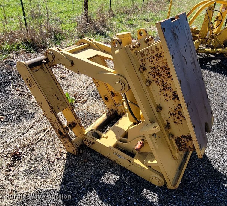 image for item FL9108 Caterpillar CWTS-A/AP front mounted lift group