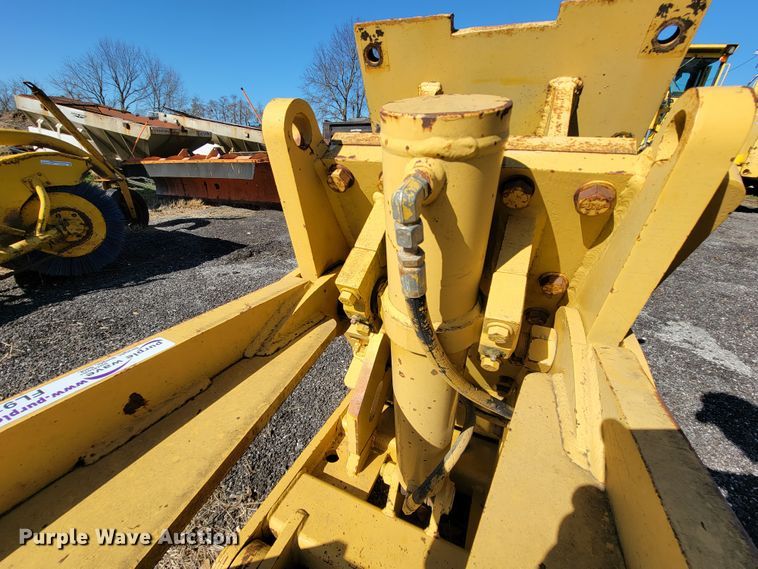 image for item FL9108 Caterpillar CWTS-A/AP front mounted lift group
